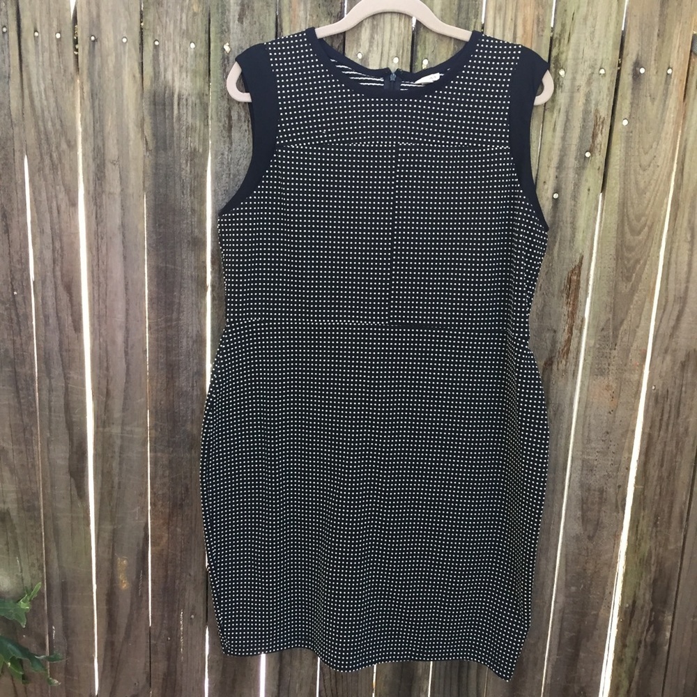 Polka‎ dot dress